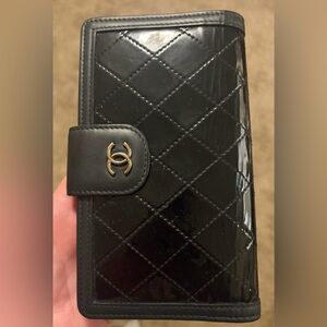 Chanel Black Quilted wallet